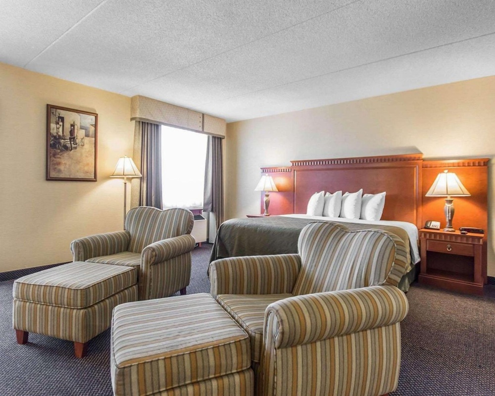 Quality Inn & Suites Bay Front